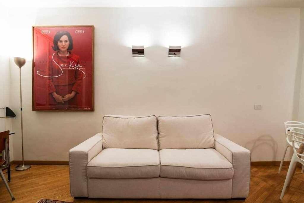 Brera Area Lovely Apt Close To Piazza Duomo Milan Bagian luar foto